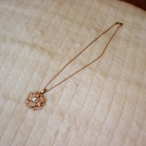 14k Gold Fill Necklace with Floral Pendant